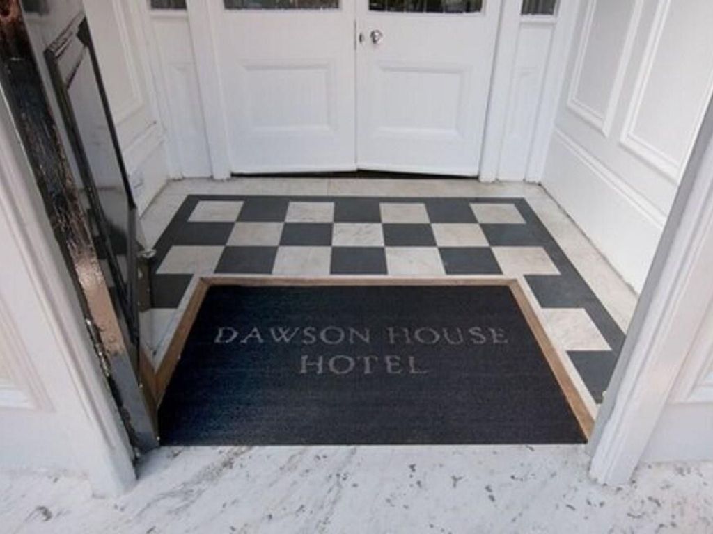 Dawson House Hotel