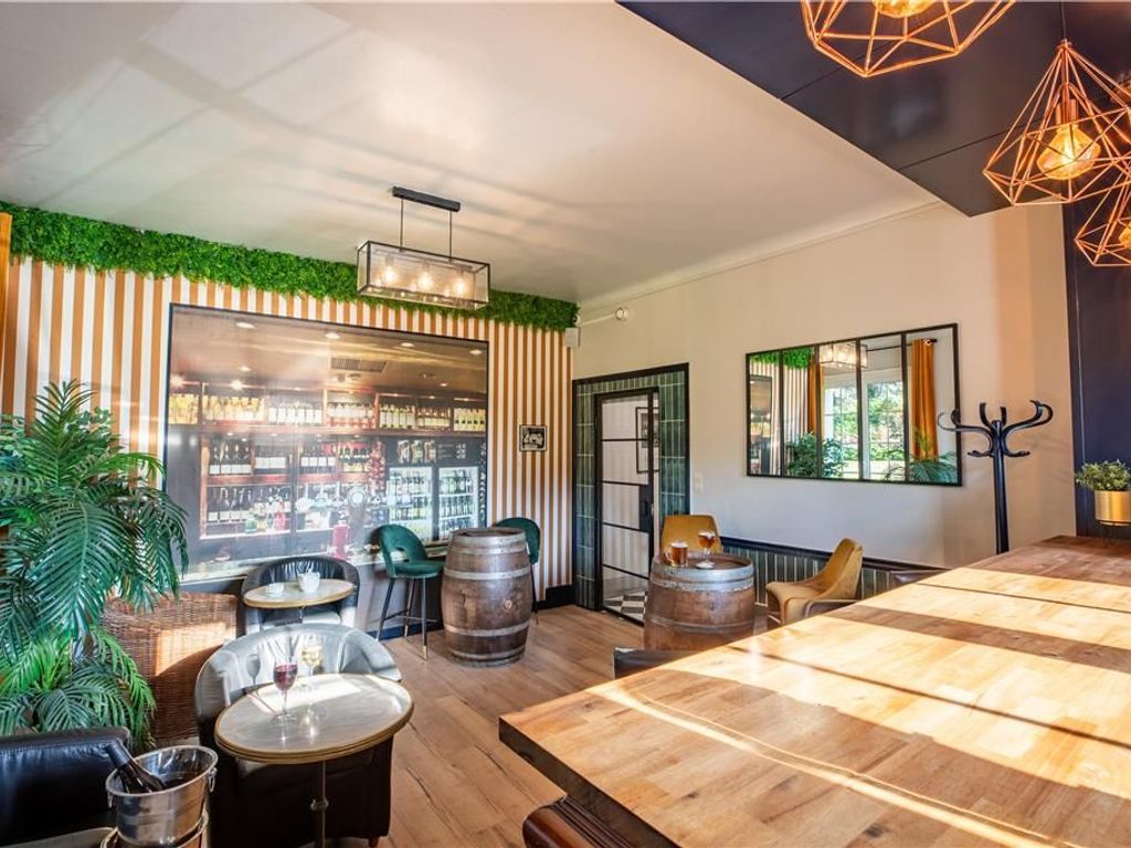 Sure Hotel by Best Western Port Jerome - Le Havre