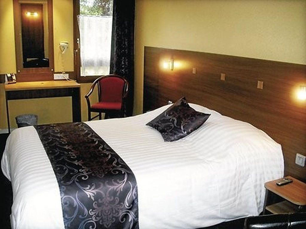 Atoll Hotel Logis & Restaurant Angers Beaucouzé