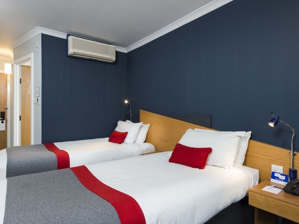 Holiday Inn Express SWANSEA - EAST by IHG