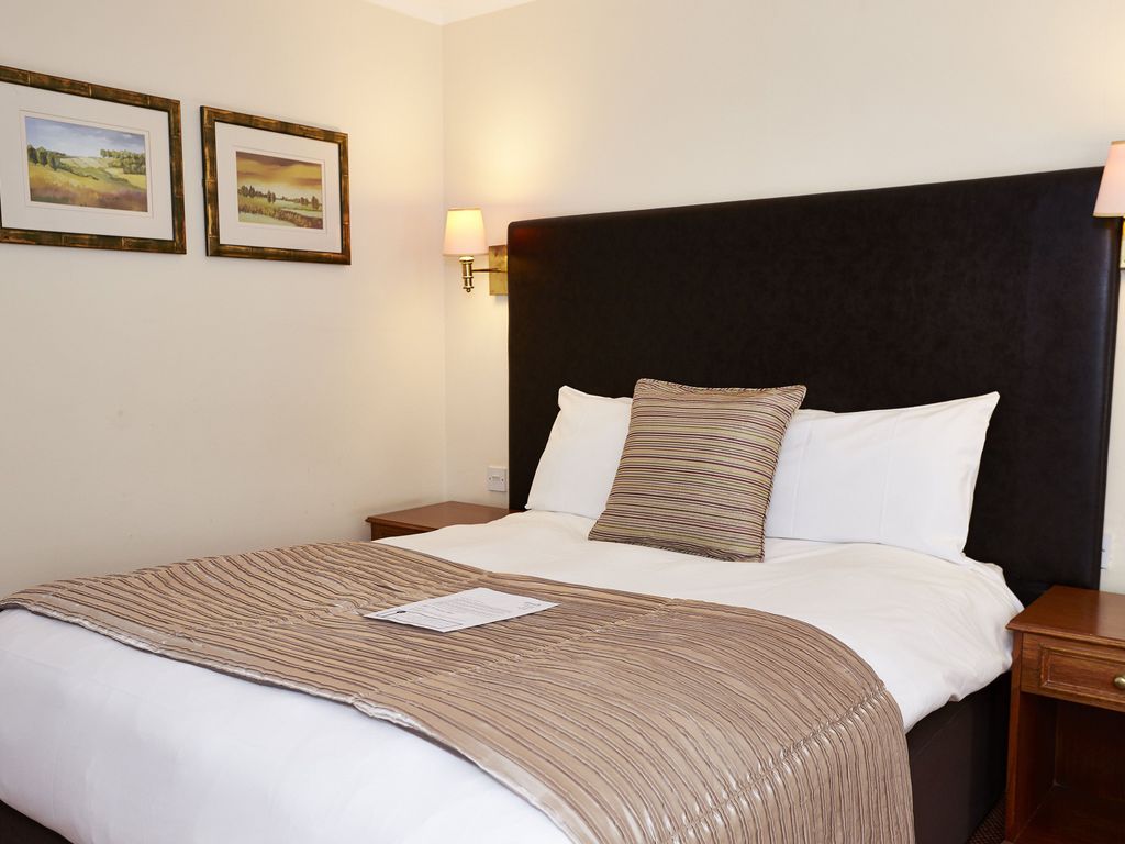 The Raven Hotel