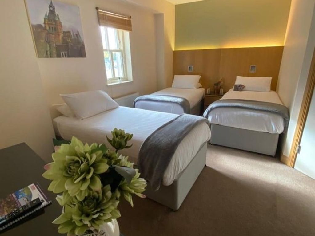 Rooms at 1703