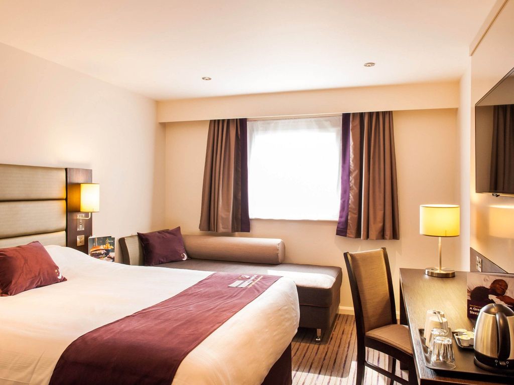 Premier Inn Luton Town Centre