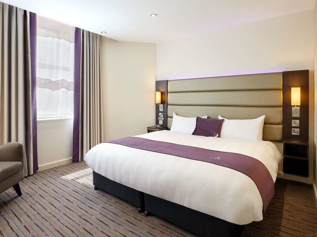 Premier Inn Luton Town Centre