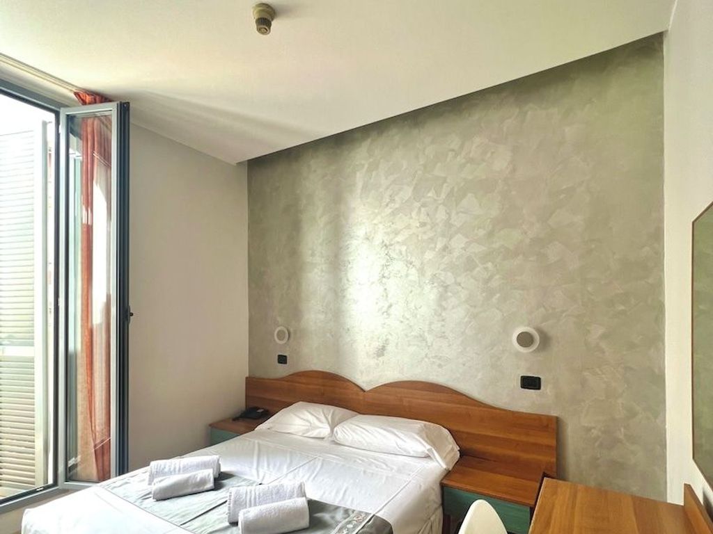 Sara Hotel