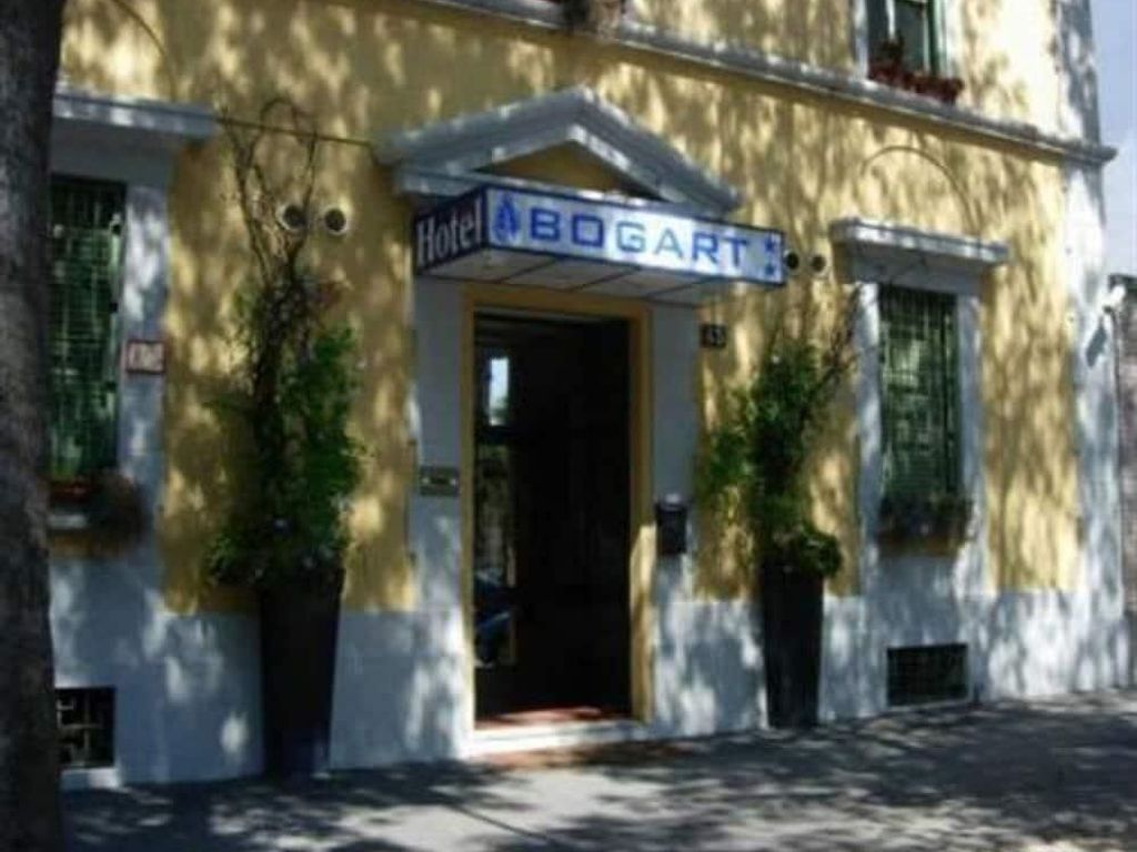 Hotel Bogart