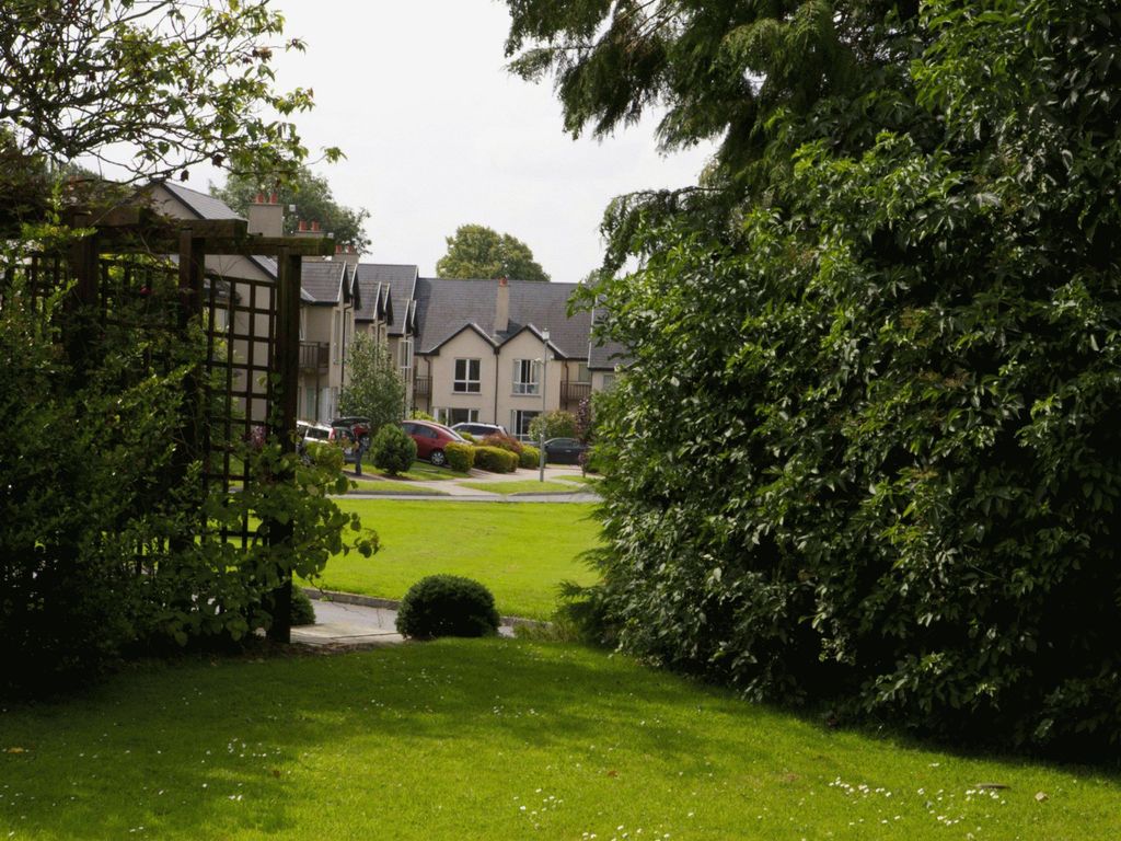 Castle Oaks House
