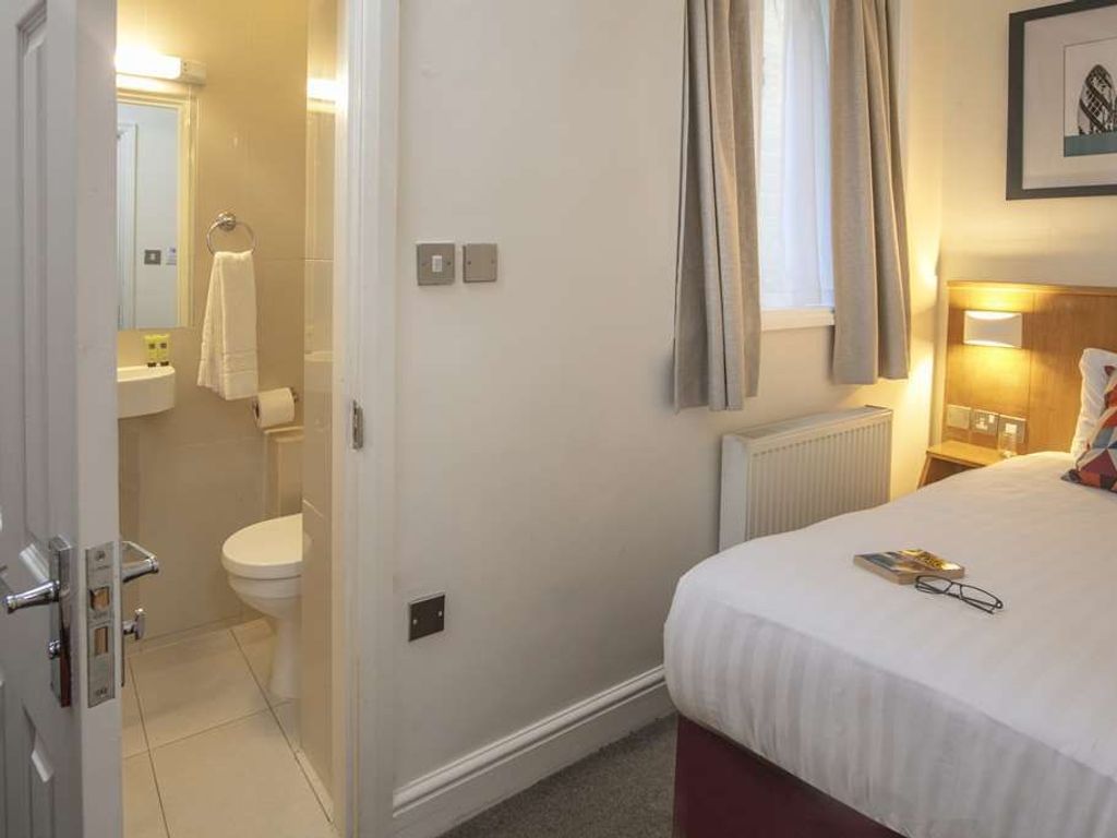 Queensway Hotel Sure Hotel Collection by Best Western
