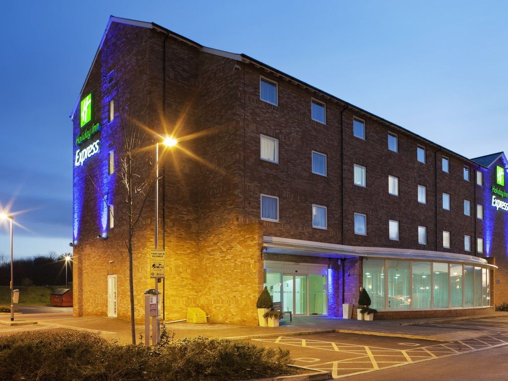 Holiday Inn Express NUNEATON by IHG
