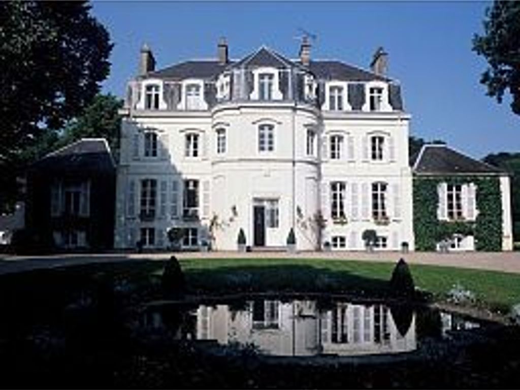 Najeti Hôtel Château Cléry