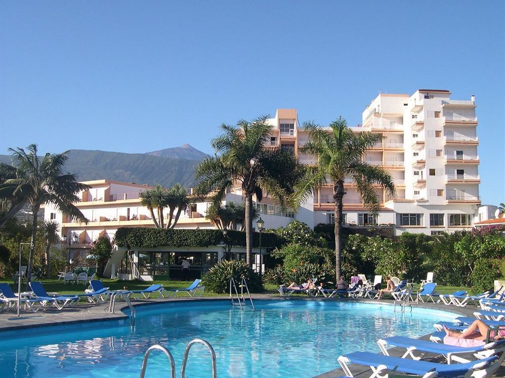 Elegance Miramar Hotel