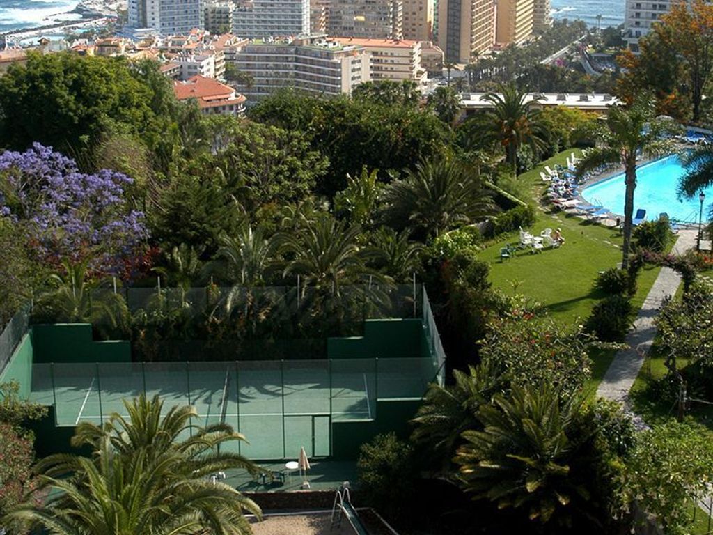 Elegance Miramar Hotel