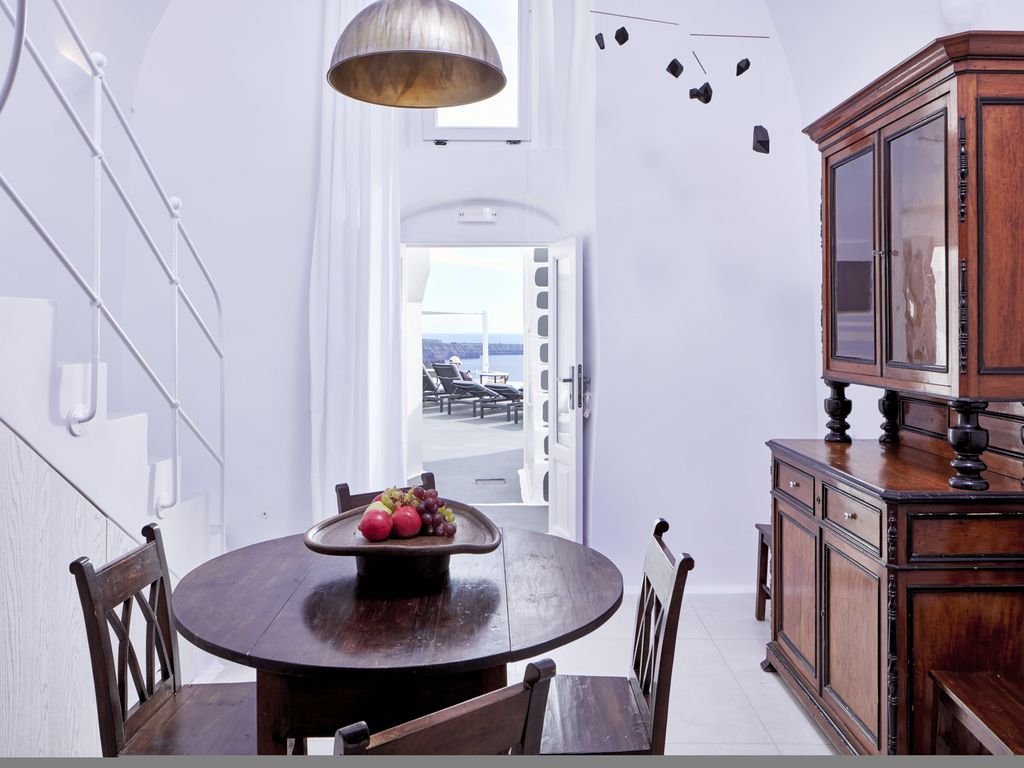 Cosmopolitan Suites