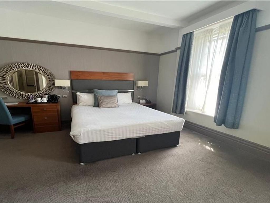 Best Western Chilworth Manor