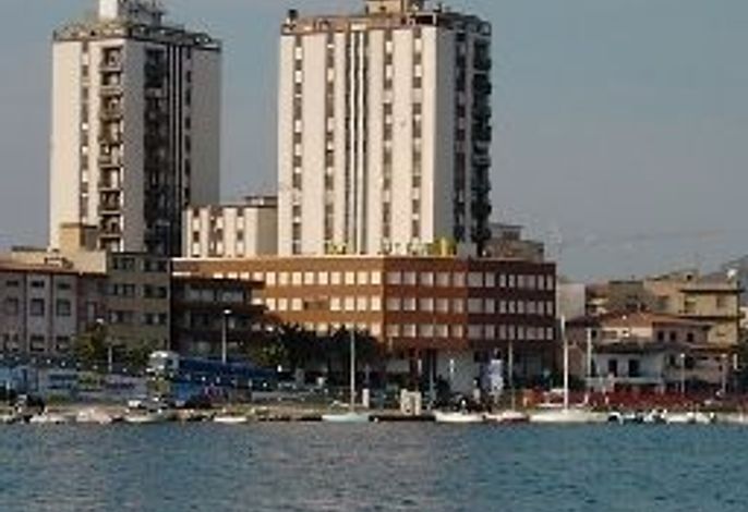 De Plam Hotel