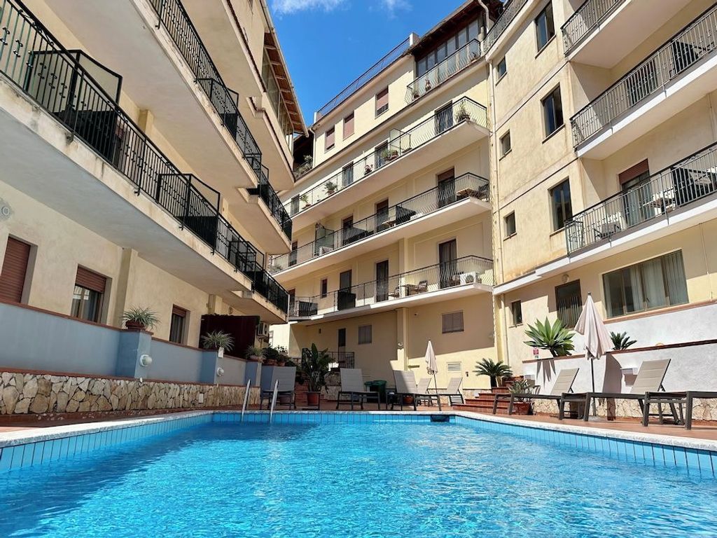 Hotel Soleado