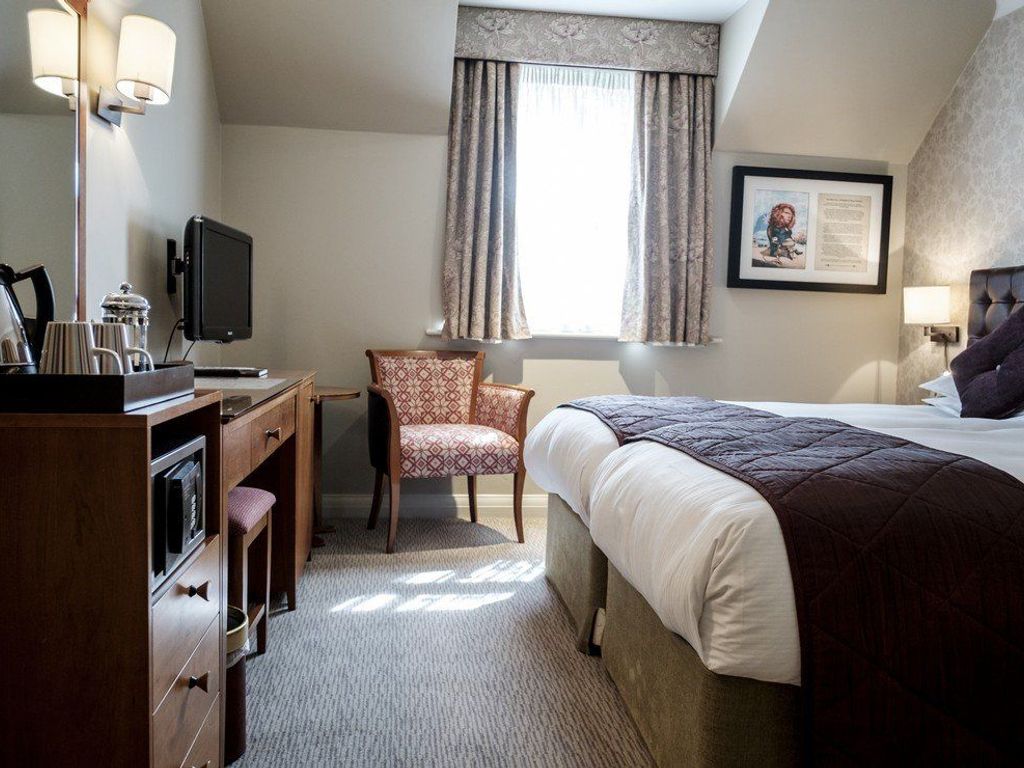The Red Lion Hotel