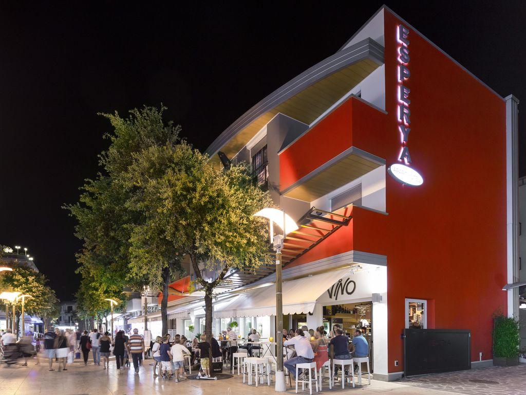 Esperya Aparthotel