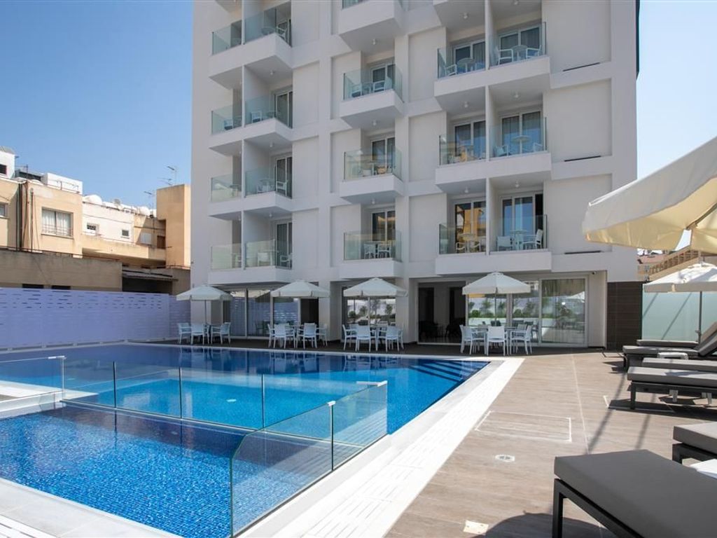 Best Western Plus Larco Hotel
