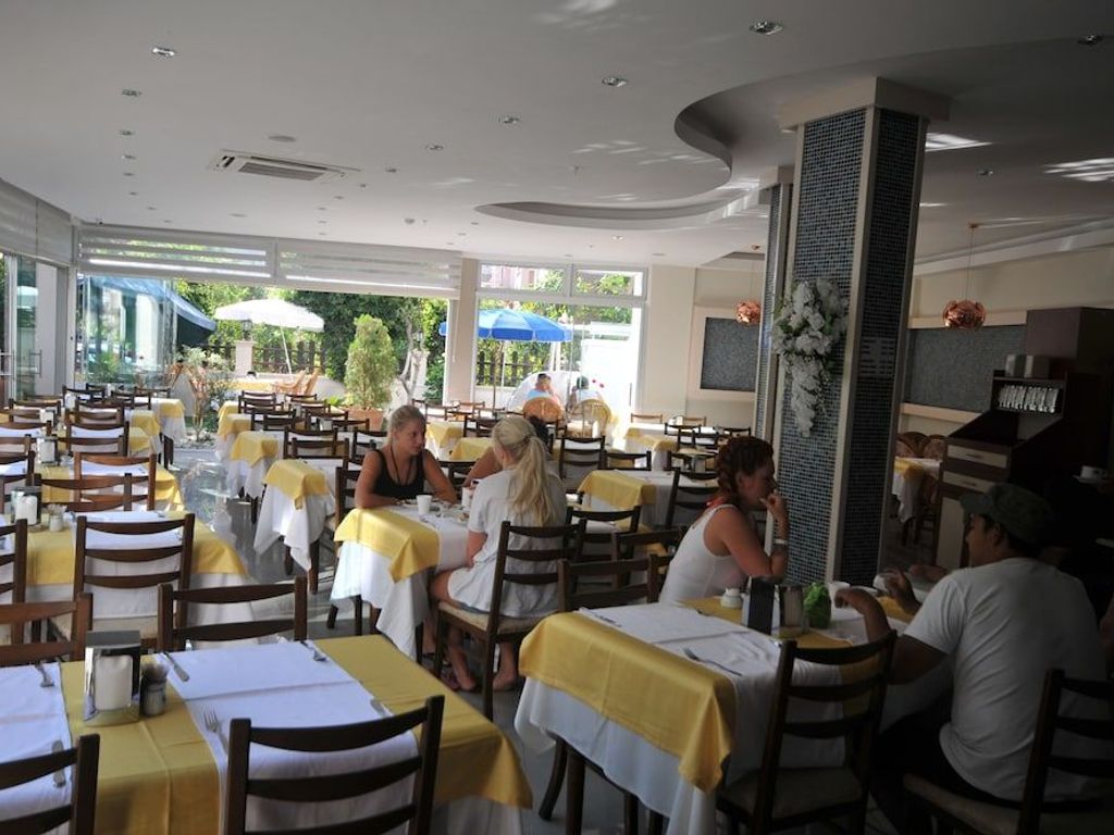 Kleopatra Micador Hotel