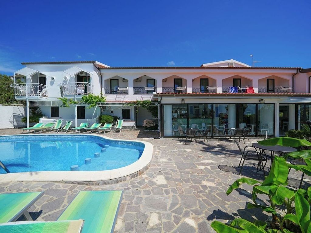 Hotel Marinella