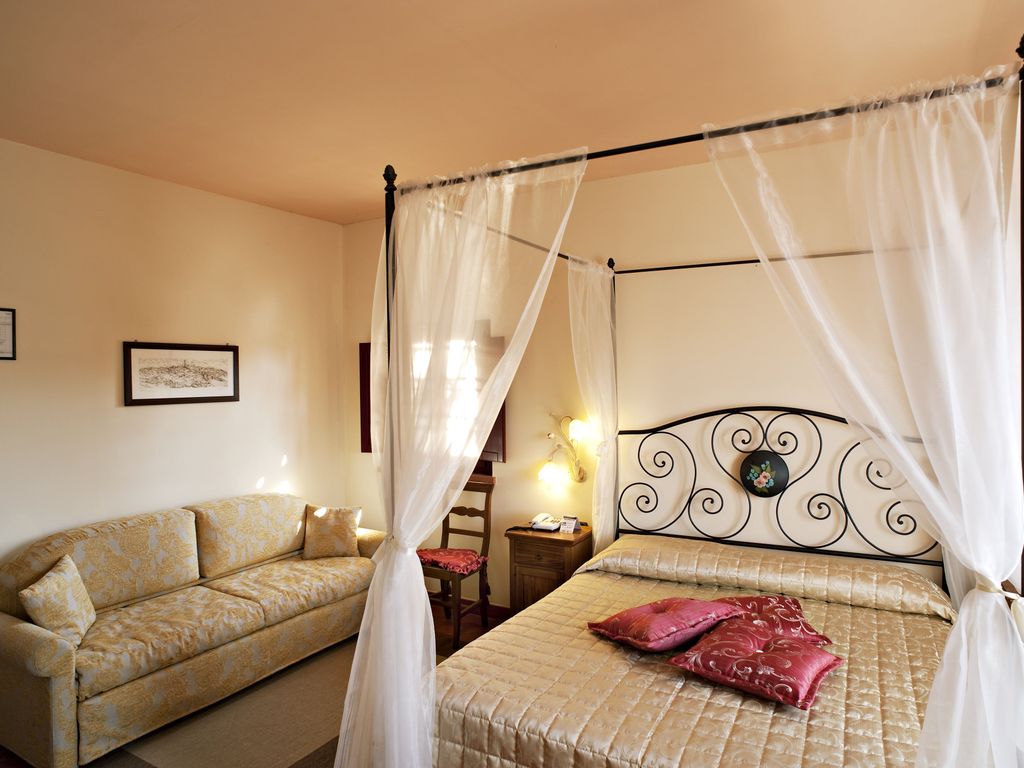Casolare Le Terre Rosse Hotel