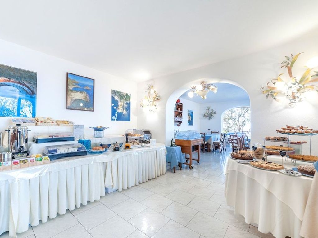 Punta Chiarito Resort