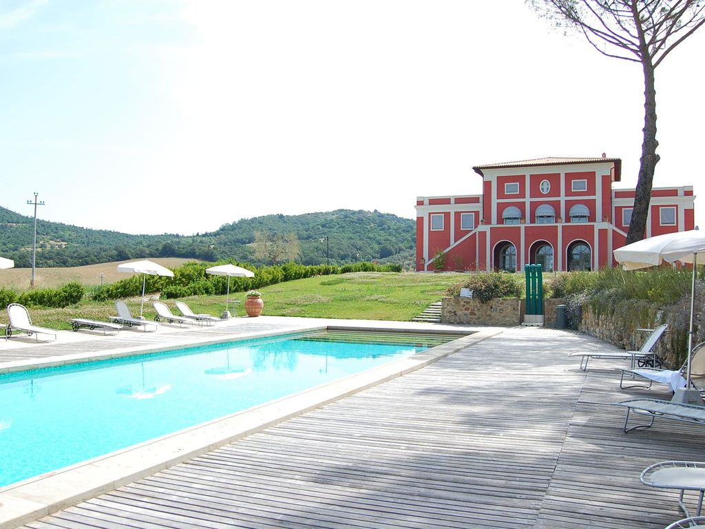 Fattoria Le Guardiole Country Villas