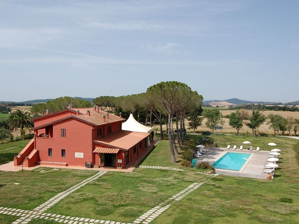 Fattoria Le Guardiole Country Villas