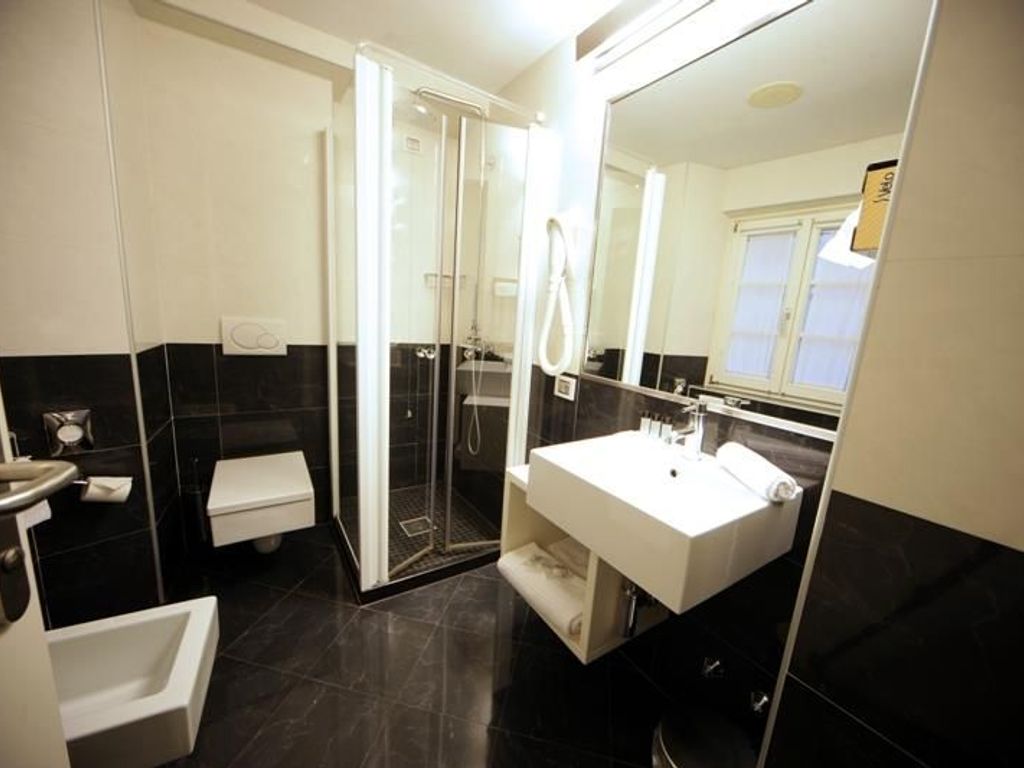URBAN HOTEL DESIGN