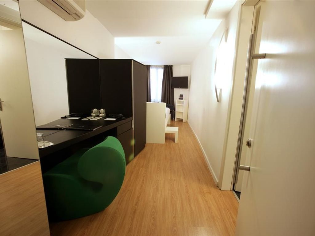 URBAN HOTEL DESIGN
