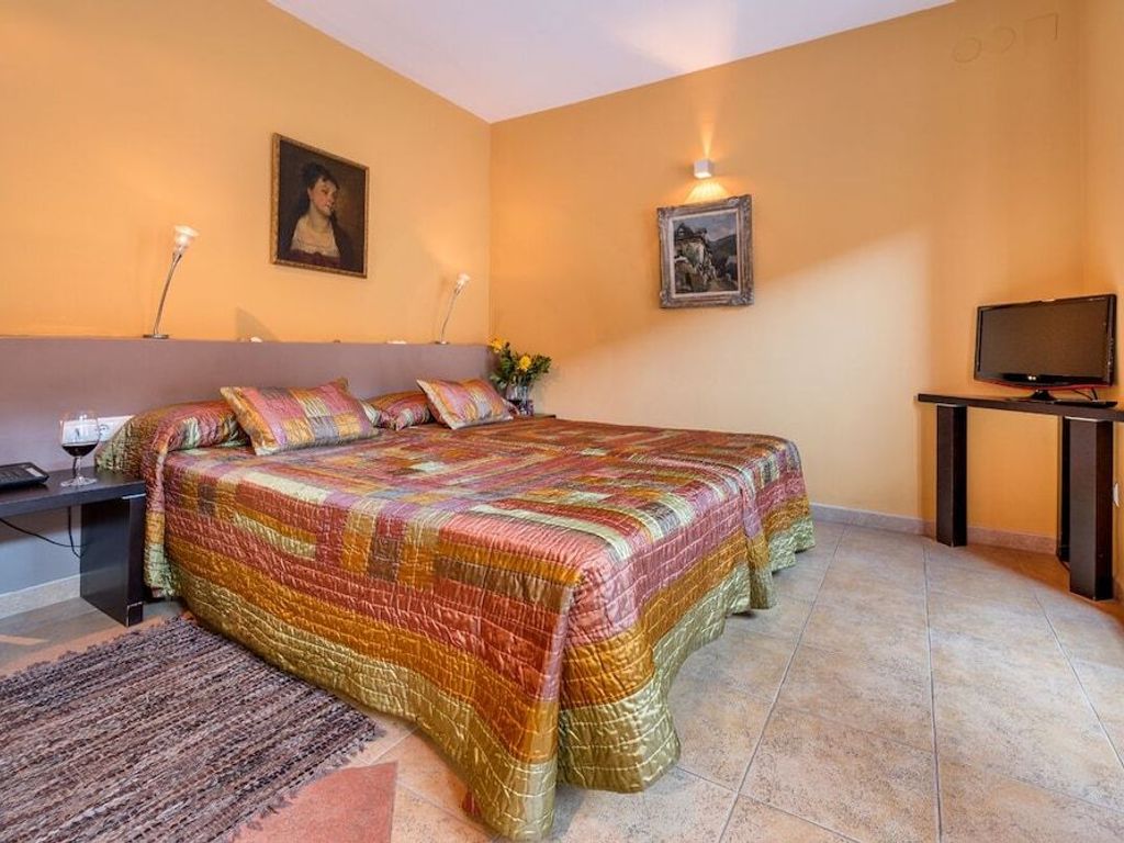 Hotel & Restaurant Cal Llop