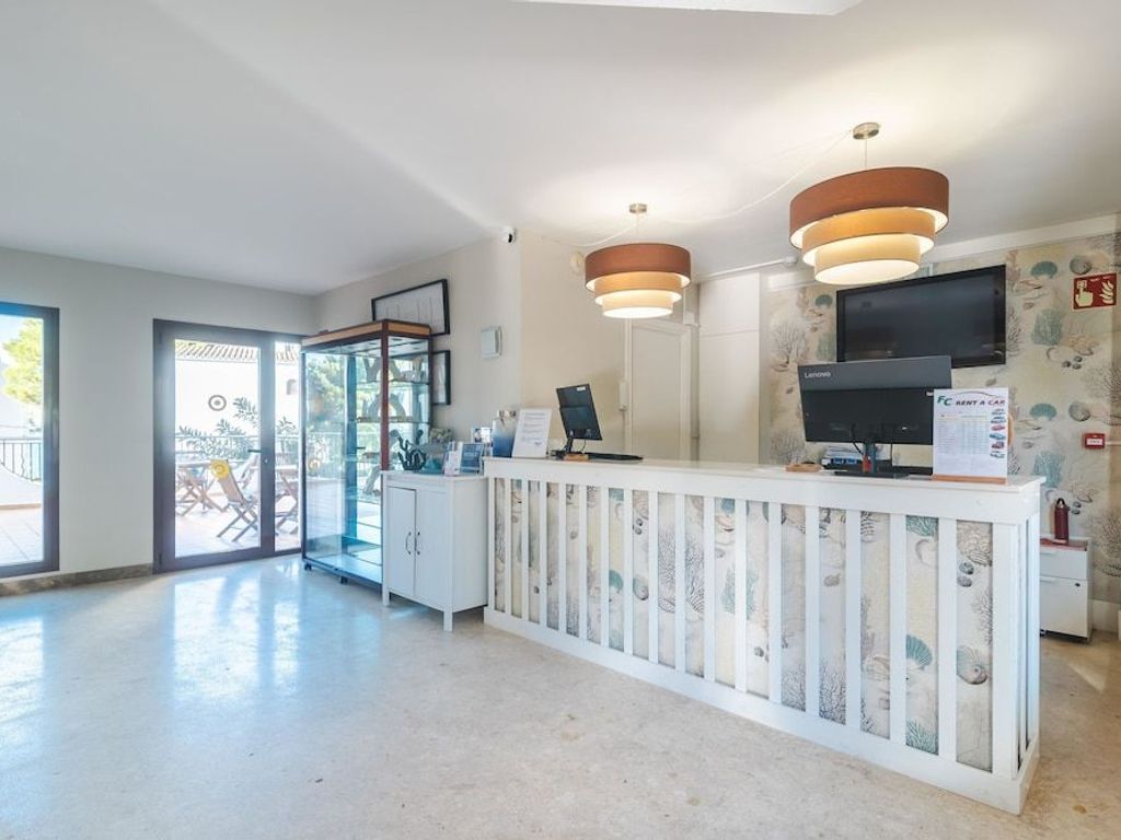 Flipflop Surfing Playa Apartments