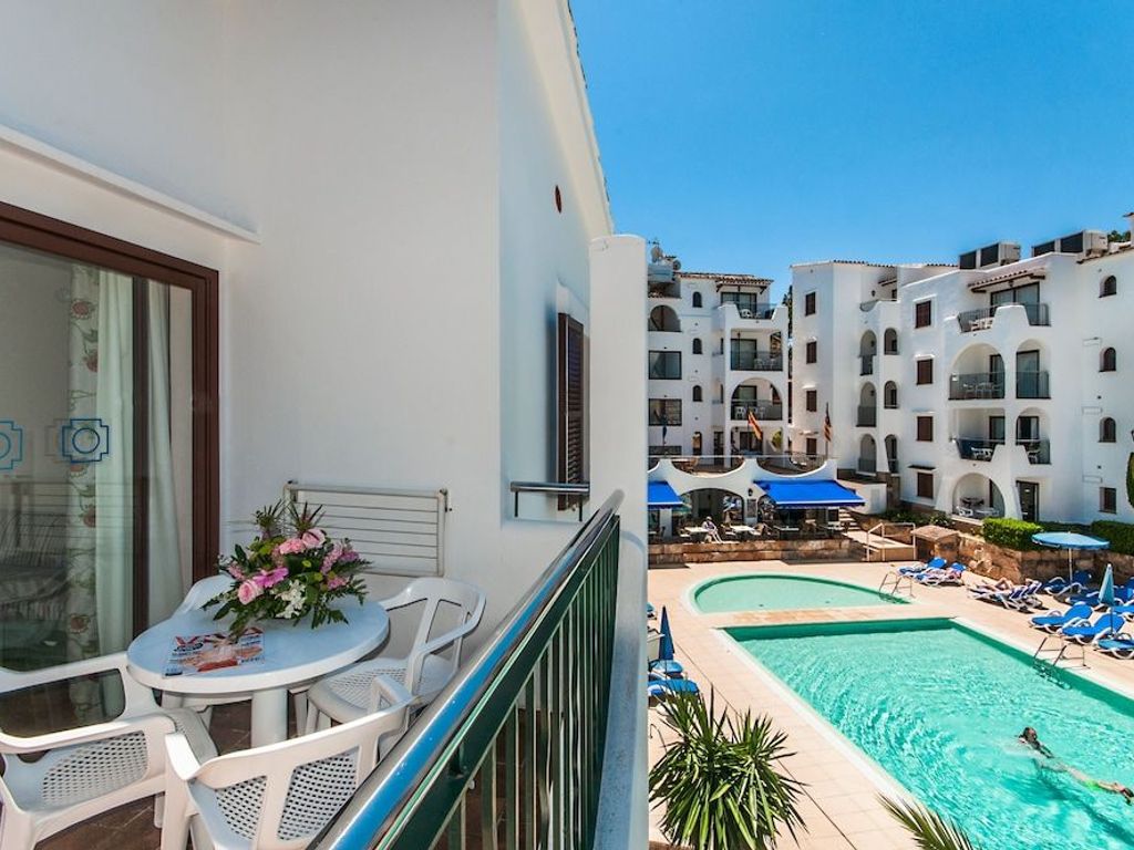 Flipflop Surfing Playa Apartments
