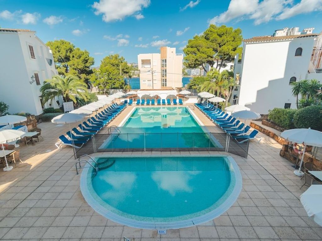 Flipflop Surfing Playa Apartments