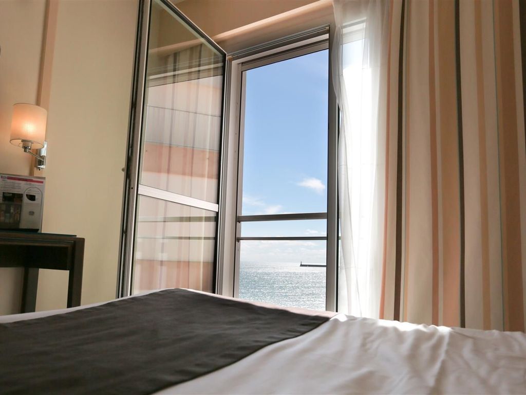 Hôtel & Spa Les Roches Noires