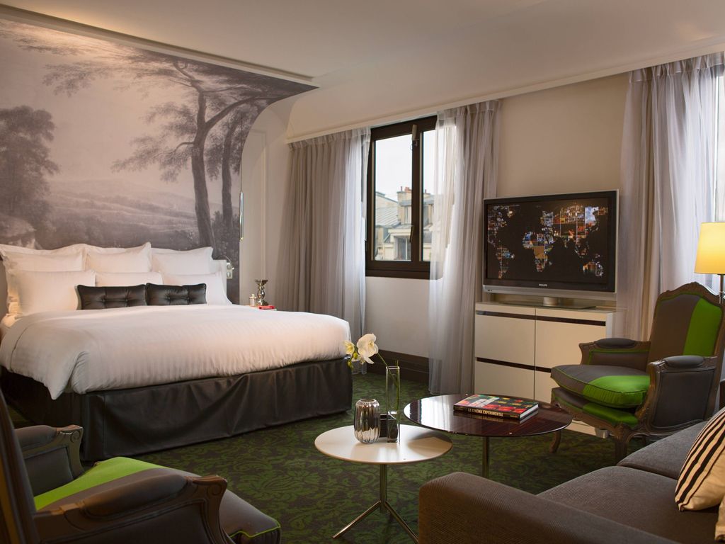 Renaissance Paris Nobel Tour Eiffel Hotel
