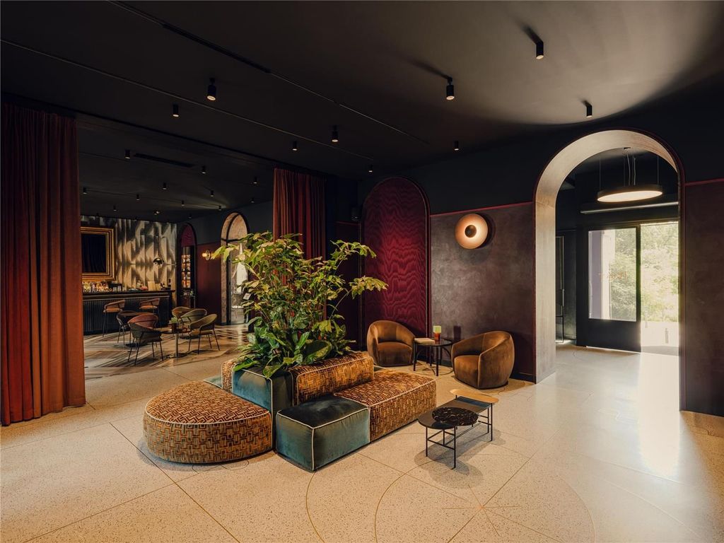 Flaner Hotel