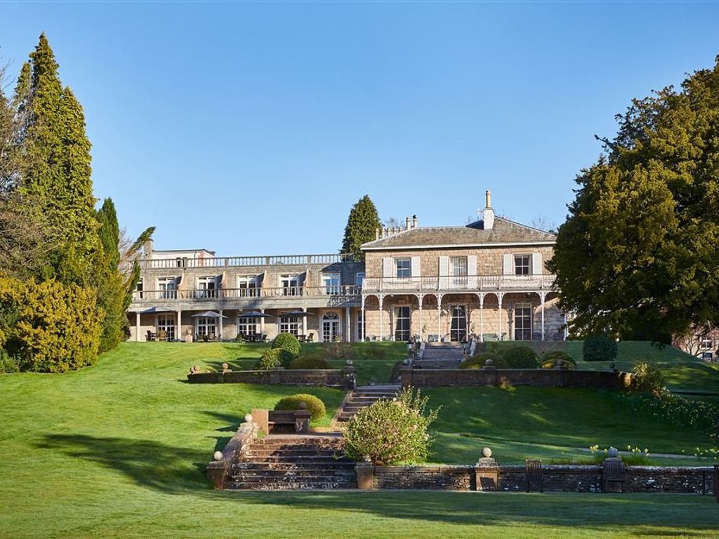 Macdonald Leeming House