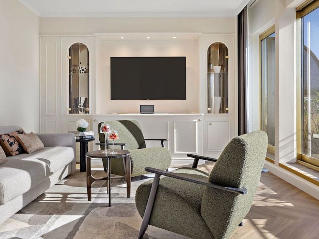 Vignette Collection BRISTOL BERLIN by IHG
