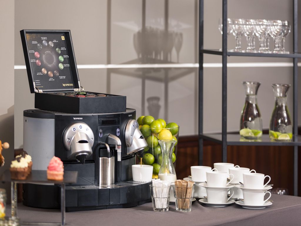 Vignette Collection BRISTOL BERLIN by IHG