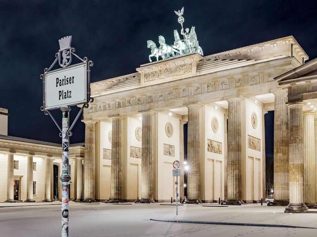 Vignette Collection BRISTOL BERLIN by IHG