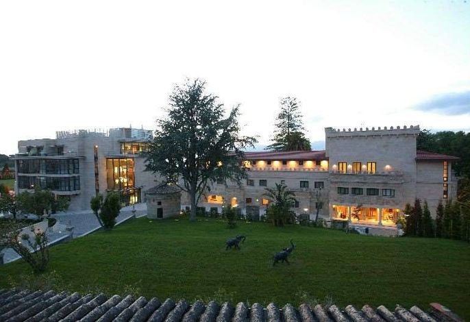 Pazo Los Escudos Hotel & Spa Resort