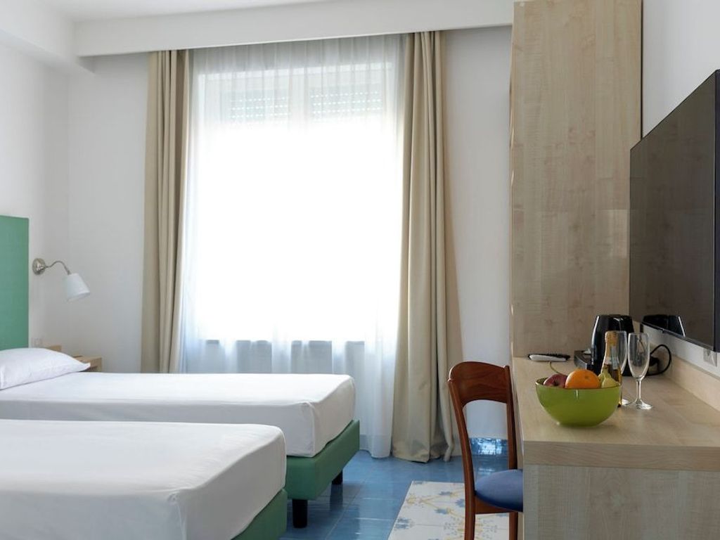 Napolit'amo Hotel Medina