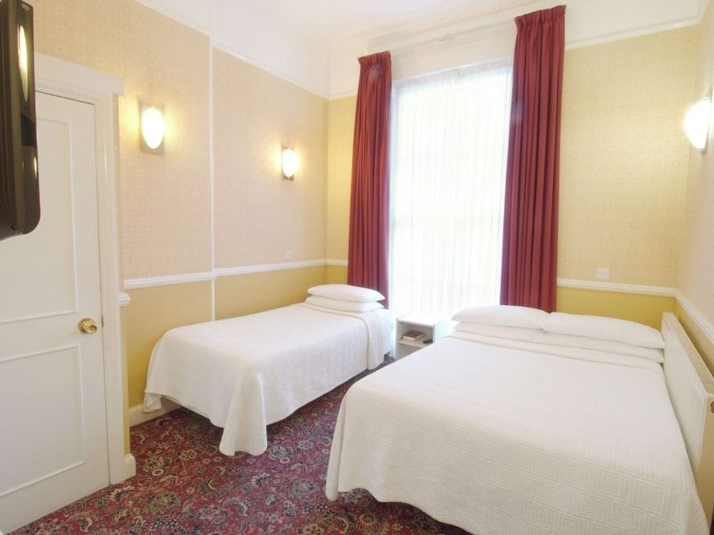 Balmoral House Hotel
