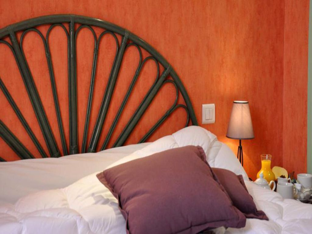 LOGIS HOTEL LE PORT ET LES BAINS
