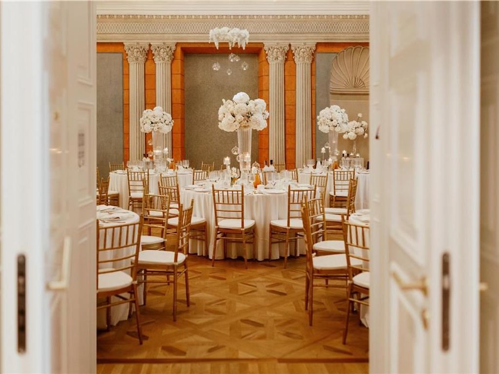 Curio Collection by Hilton Krakow Poland
