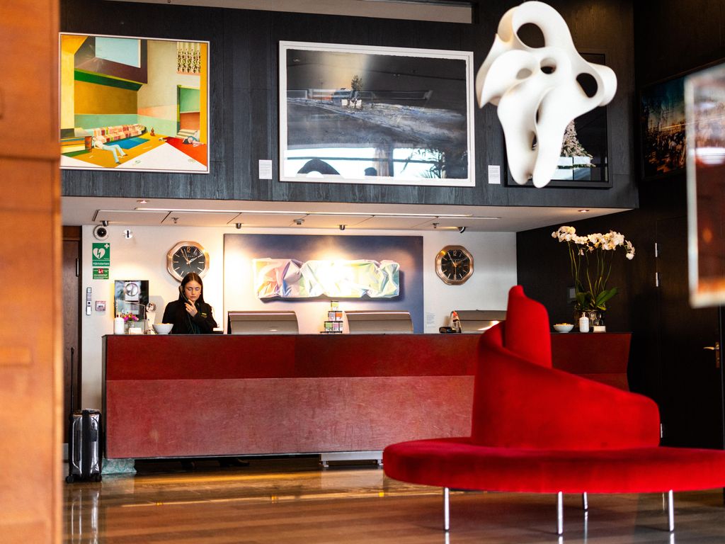 Avalon Hotel