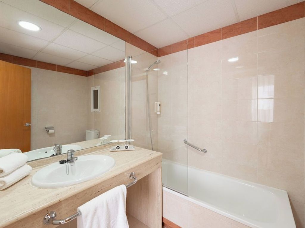 Hotel RH Sol By Hoteles RH