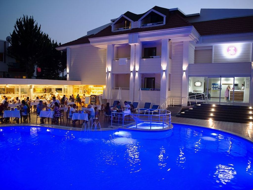Emily Rose Hotel